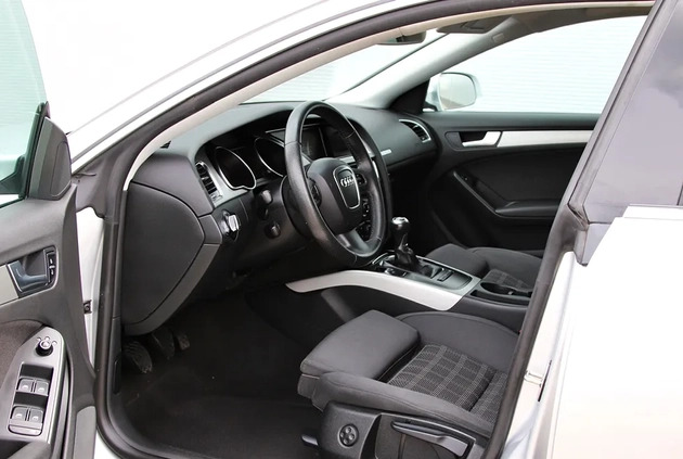 Audi A5 cena 55990 przebieg: 159980, rok produkcji 2011 z Szczawnica małe 562